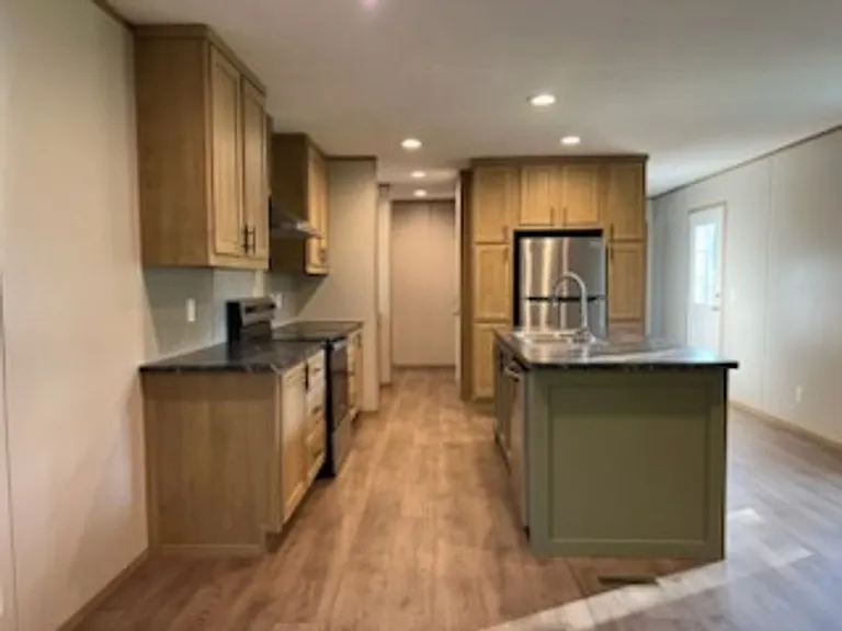 339 Quaker Bridge Rd — Photo 4