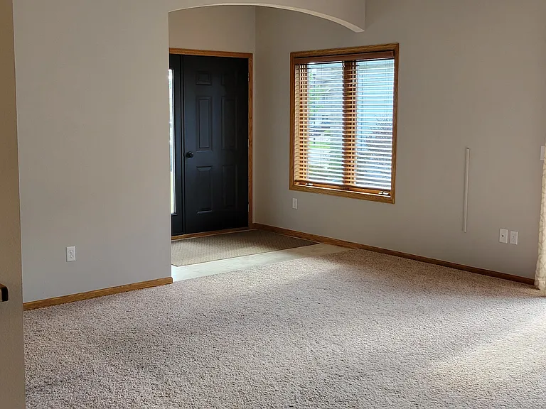 865 Cleveland Ave SW — Photo 15
