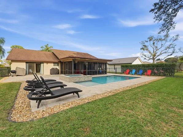 6750 Eastpointe Pines St Street, Palm Beach Gardens, FL 33418