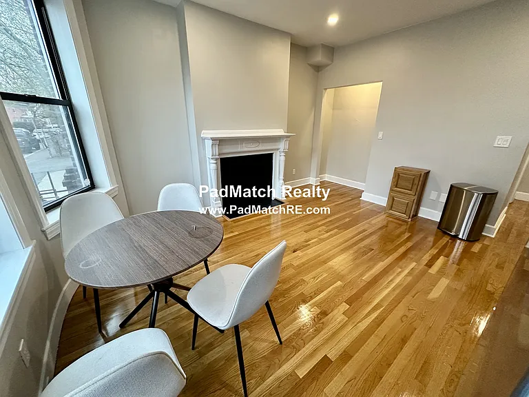17 Highgate St #1 — Photo 2