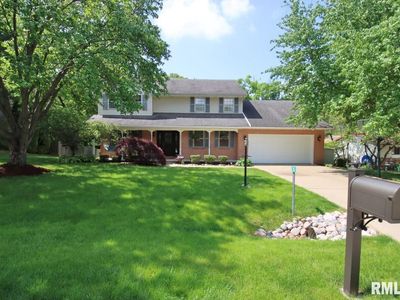 303 E White Oak Ct, East Peoria, IL, 61611