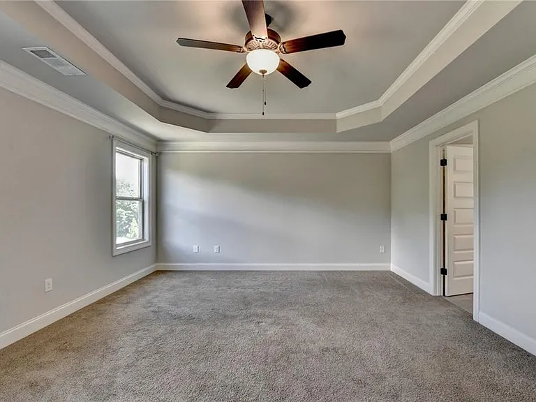 235 Bella Dr — Photo 51