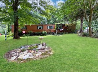 593 Warrenville Rd, Mansfield, CT 06250