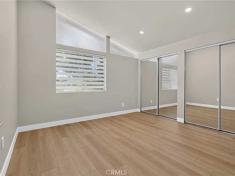 16427 Clymer St — Photo 26