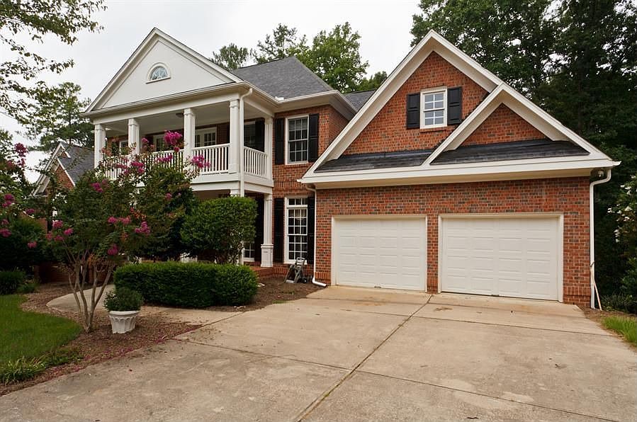 1st image of 107 Sedgemoor Dr
