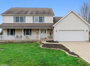 102 N Gadwall Ln, Downs, IL 61736