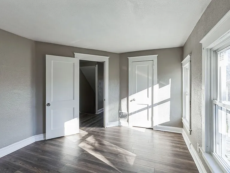 1573 Jermain Dr — Photo 13