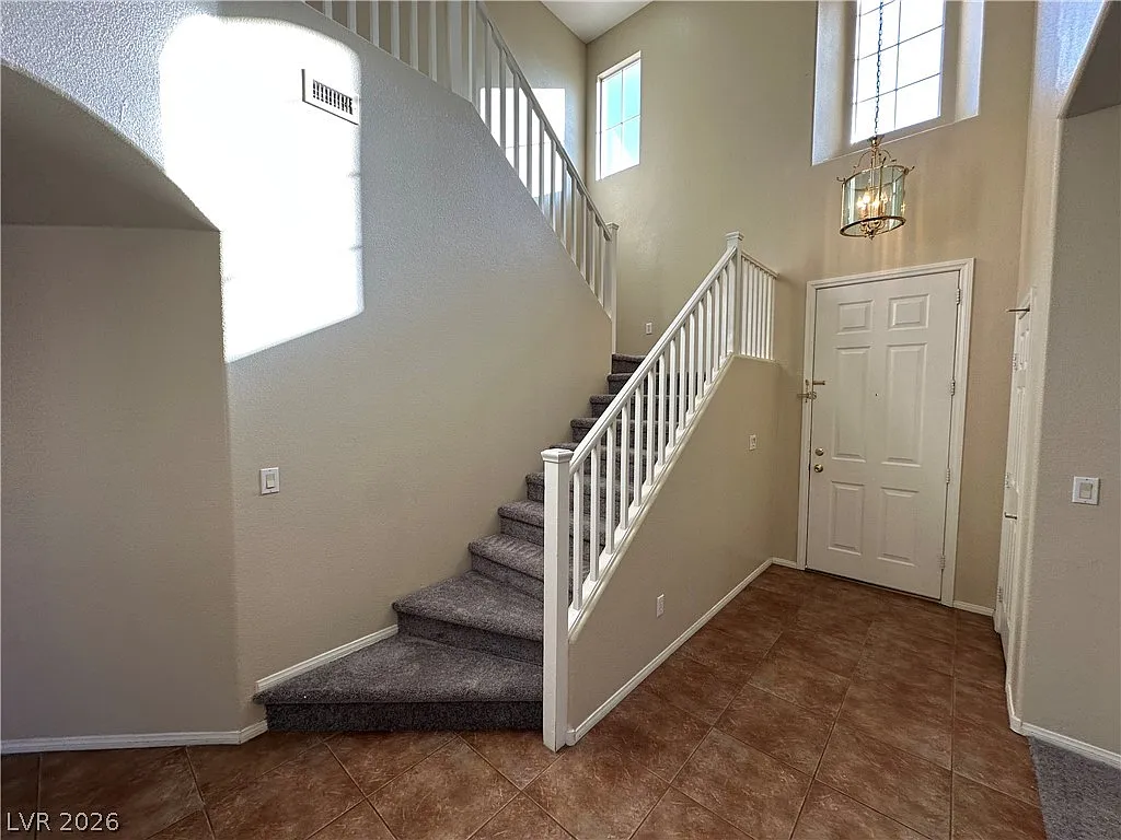 4 bed, 3.0 bath, 2450 sqft, $2,795 — Photo 4