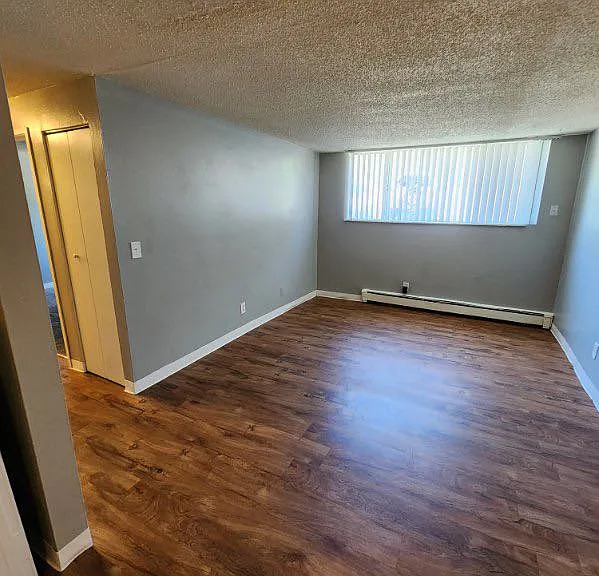 Prospect Pointe Apartments — Photo 21
