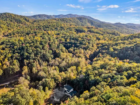 35026 Dividing Water Rd, Travelers Rest, SC 29690