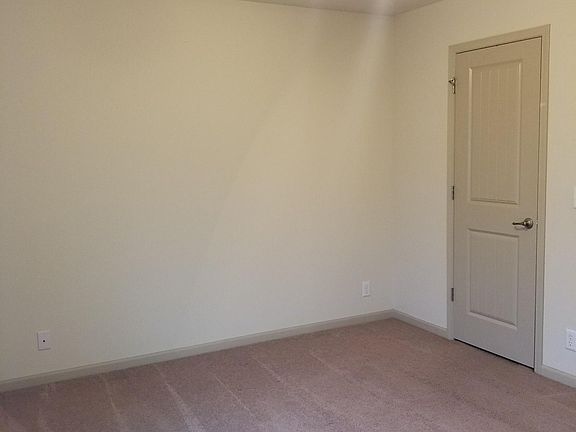 5th image of 16935 Camden Ave