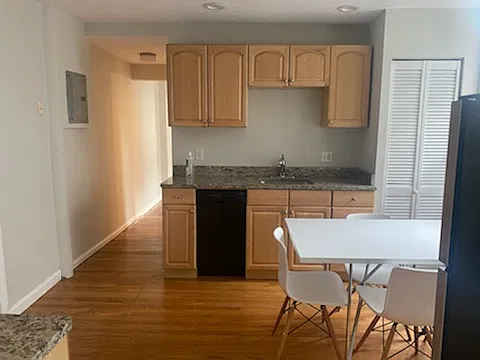 224 Hanover St #4 — Photo 24