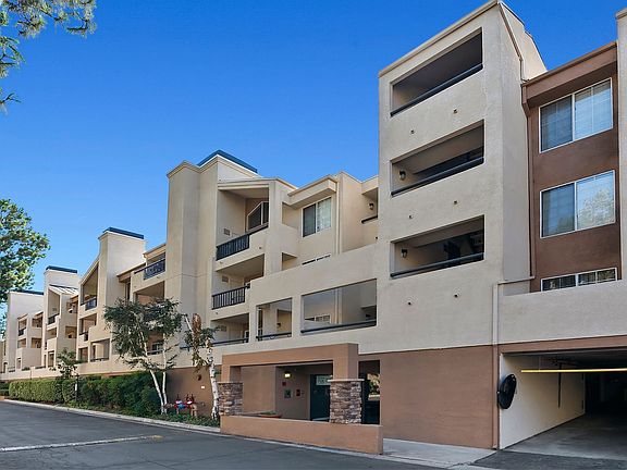 2nd image of 21500 Burbank Blvd APT 210