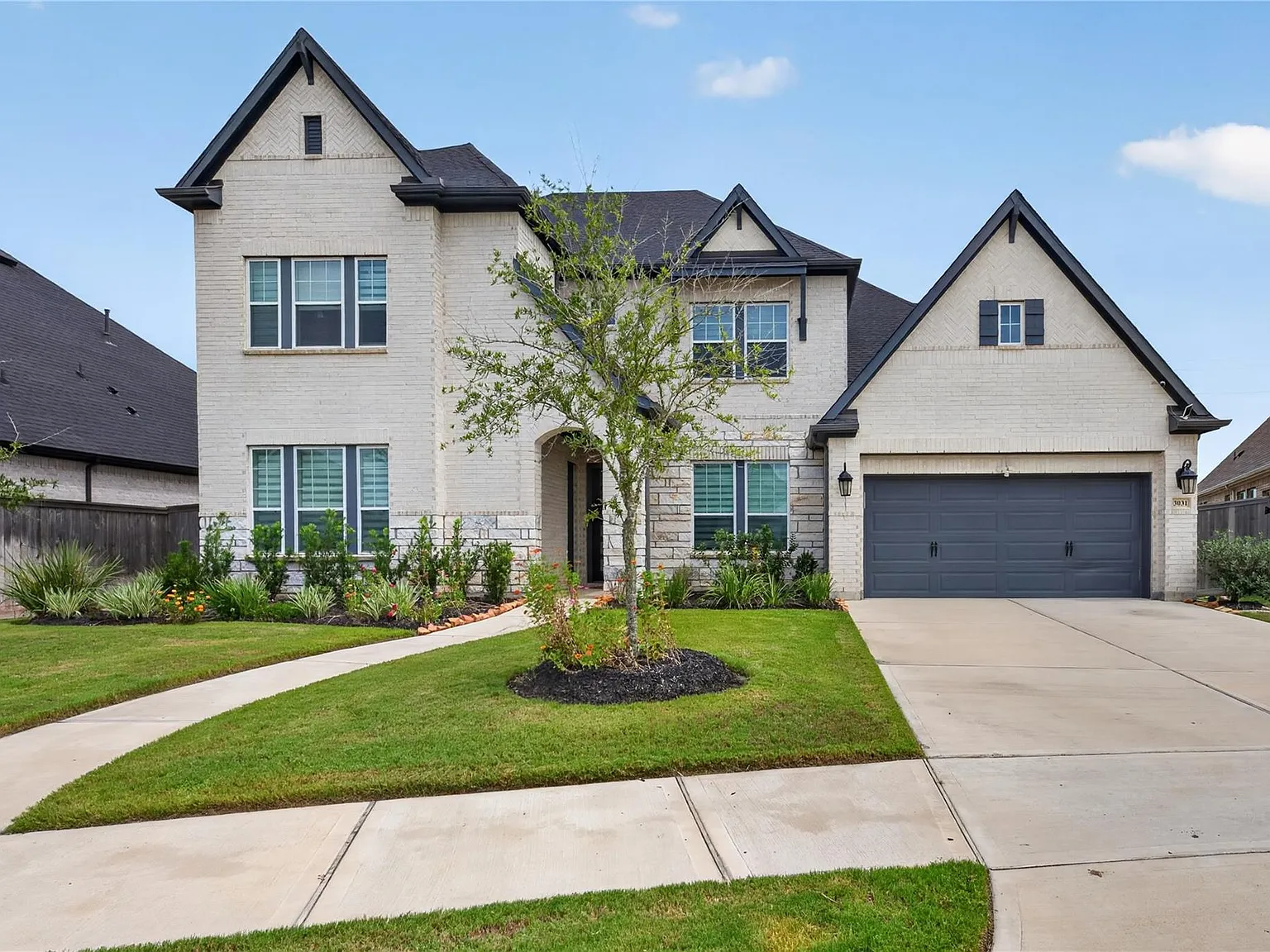 5 bed, 4.5 bath, 3451 sqft, $5,000 — Photo 3