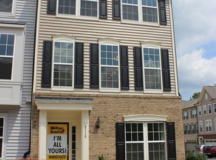 8118 Honey Bee Way, Manassas, VA 20111