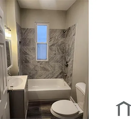 8008 S Escanaba Ave #1-2 — Photo 8