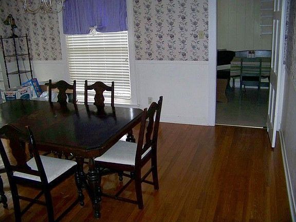 5th image of 502 Aden Dr