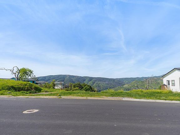 3rd image of 1085 Rimrock Drive