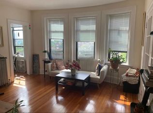 877 Massachusetts Ave #3, Cambridge, MA 02139