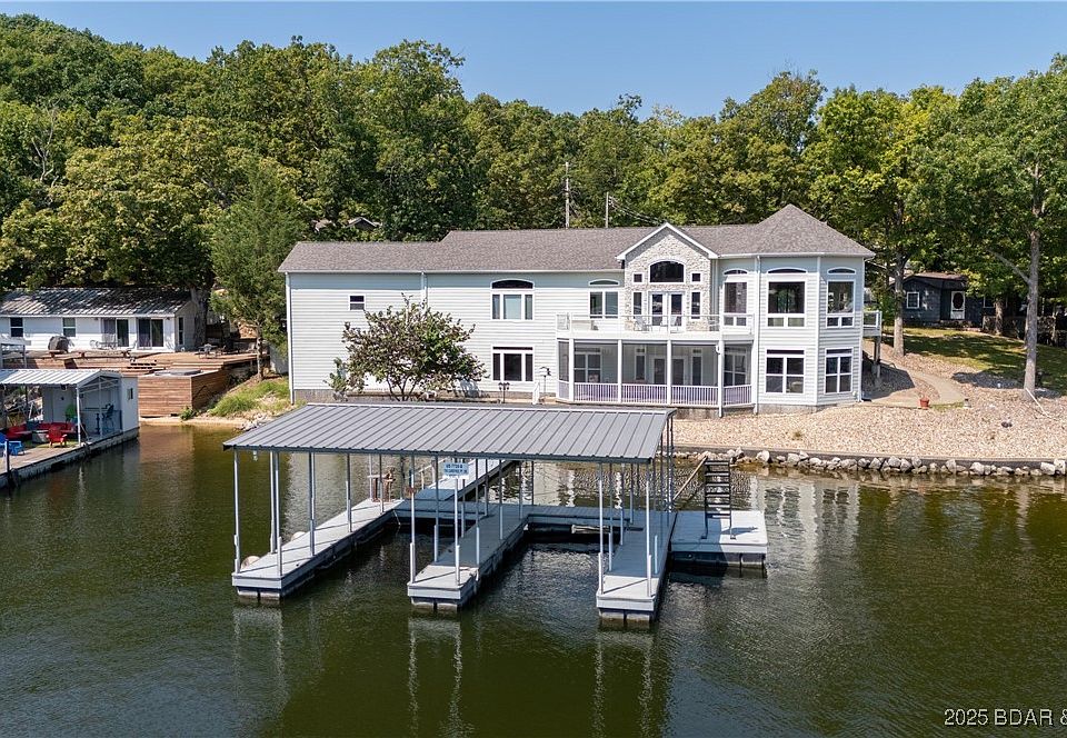 1st image of 156 Carefree Point Dr