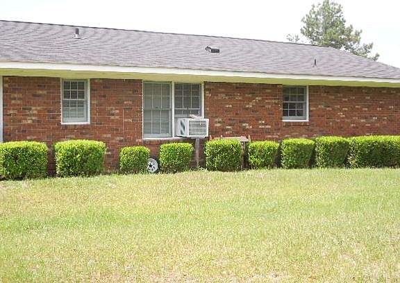 2nd image of 204 Wells Dr