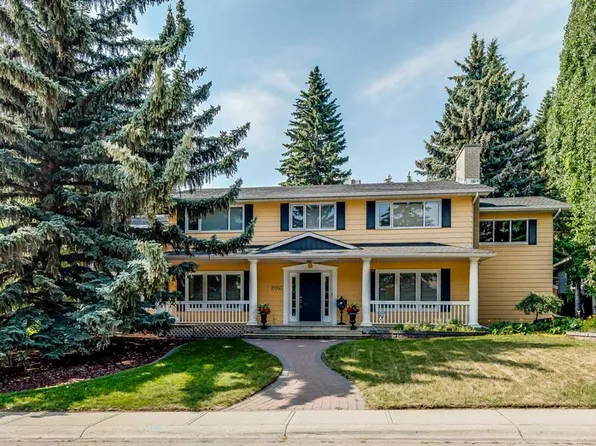 2003 N Bay Shore Rd SW, Calgary, AB T2V 3M4