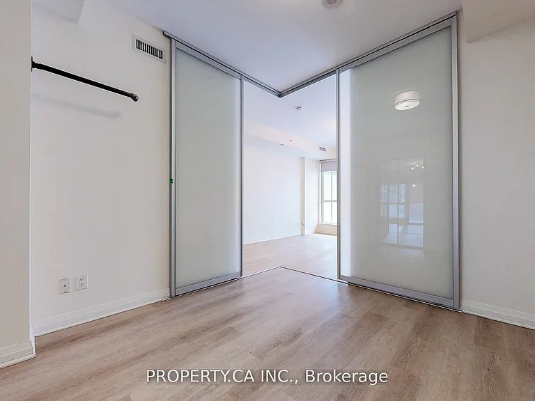8 Mercer St #710 — Photo 9