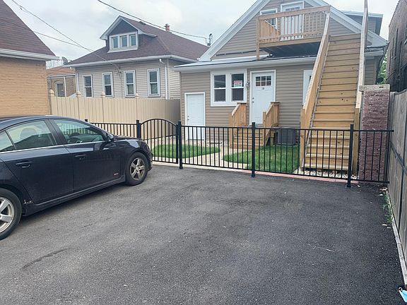 2nd image of 5940 W 63rd Pl #1N
