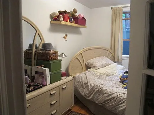 Rented by Dream Space Realty | media 8