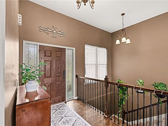 4th image of 11408 Kimball Ave