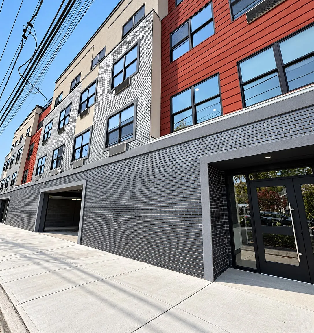 444 Summer St — Photo 1