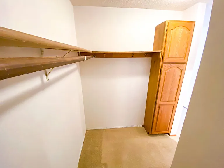 Twin Cedars Apartments — Photo 14