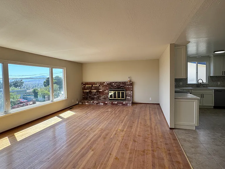 6199 Plymouth Ave — Photo 5