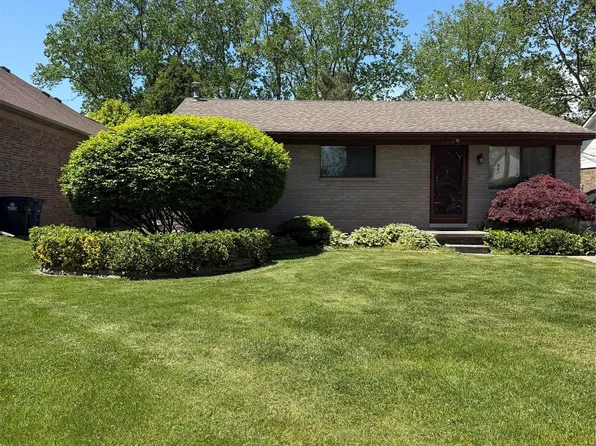 1492 Edwin St, Westland, MI 48186