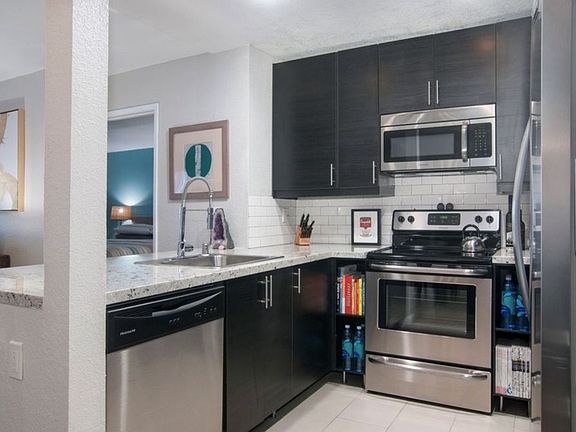 5th image of 10425 Caminito Cuervo Unit 214