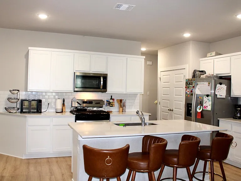 174 Gullivers Dr — Photo 5