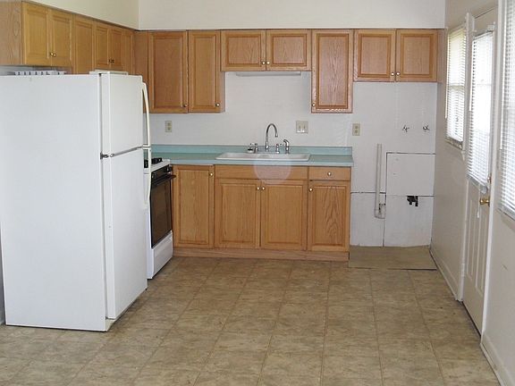 5th image of 2537 W Scenic Dr