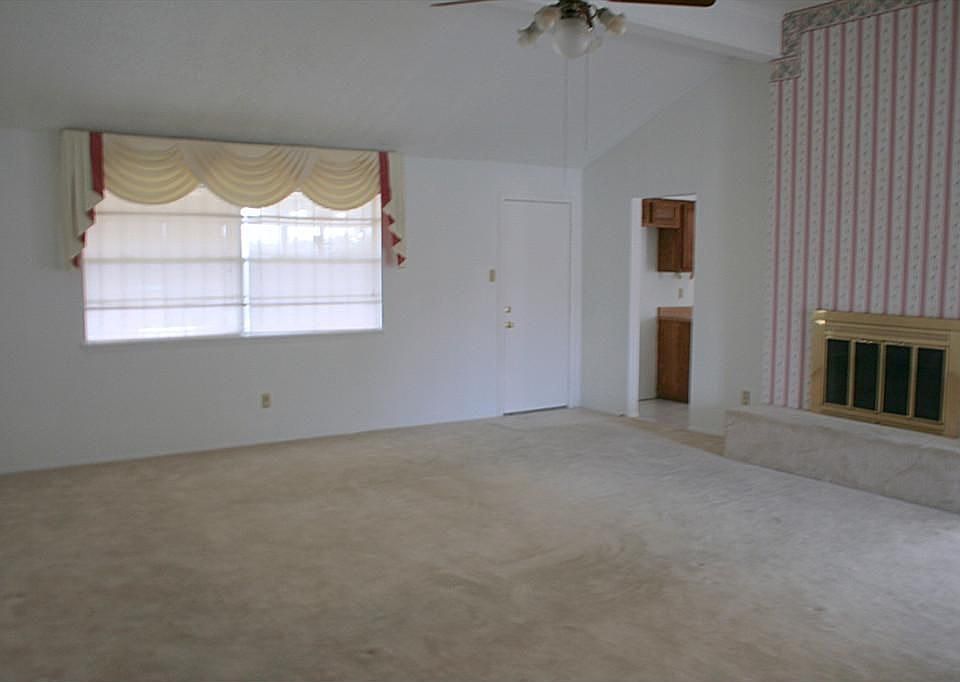 2nd image of 5811 Longforest Dr