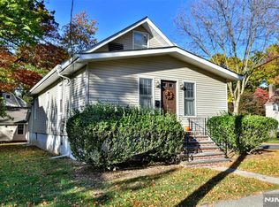2 S Highwood Ave, Glen Rock, NJ 07452