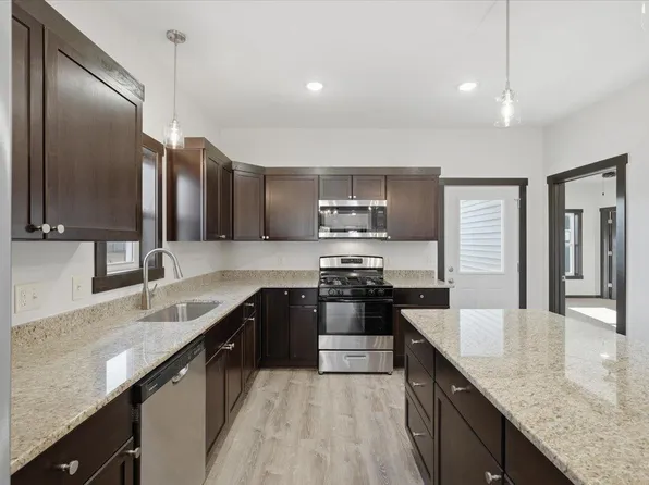 1785 Morning Glory Dr, River Falls, WI 54022