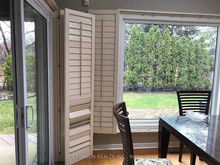 2323 Towne Blvd — Photo 6