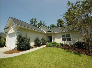 9126 Woodcreek Ct, North Charleston, SC 29406