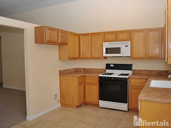5th image of 3637 Wild Willow St
