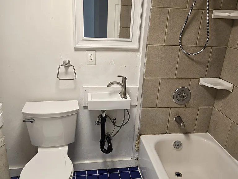 850 NW Polk Ave — Photo 4