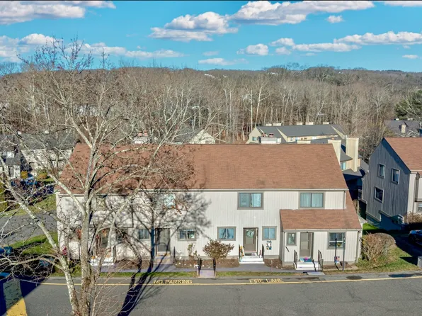 95 Dorchester Court #95, Beacon Falls, CT 06403