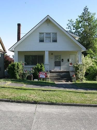 1st image of 311 NE Longwood Pl