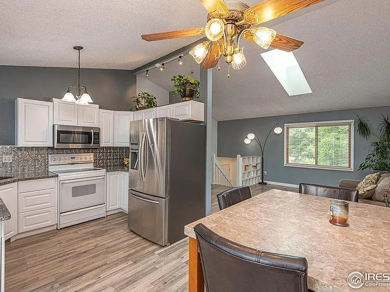 2197 Kennington Ct — Photo 13