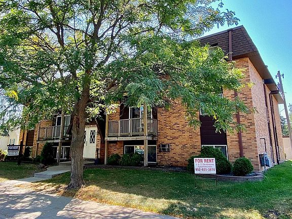 2nd image of 3927 W Broadway Ave #302