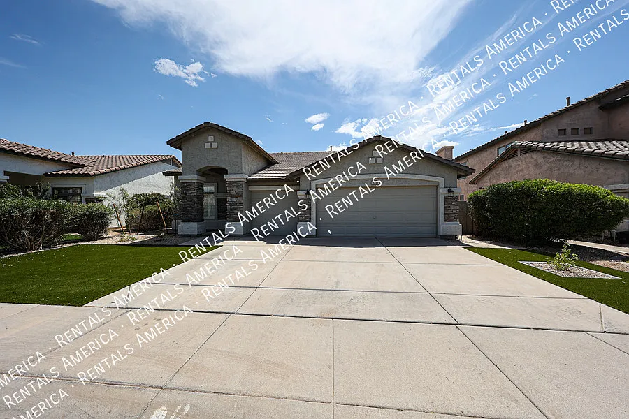 Gorgeous 4 Bd/2 Bth w/Office & Pool, Desirable Chandler Location — Photo 4
