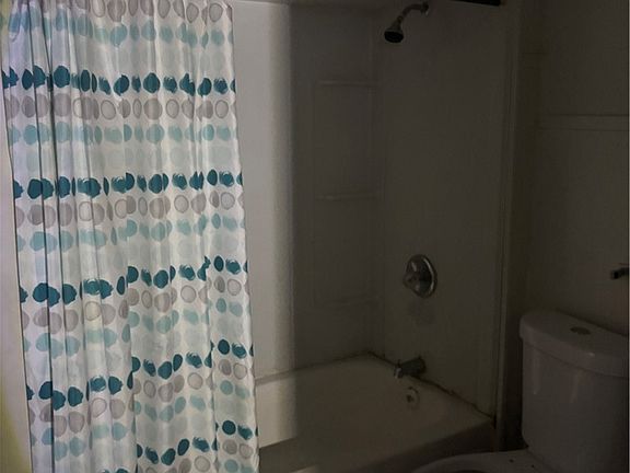 3rd image of 105 Randall Ave